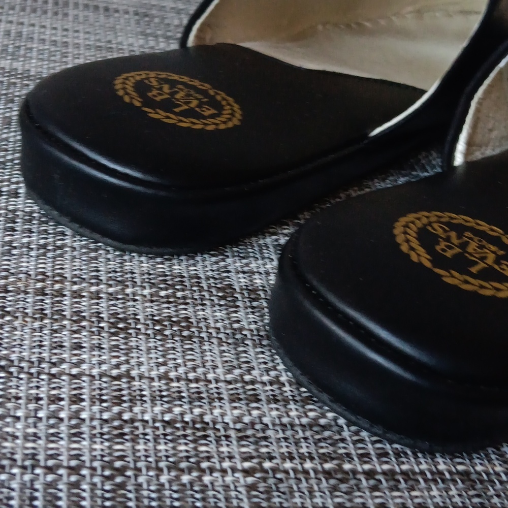 L.B. Evans Men's Black Slippers - Picture 7 of 7